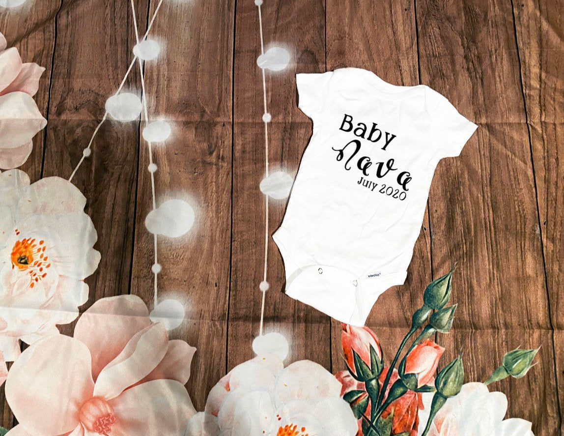 baby announcement bodysuit